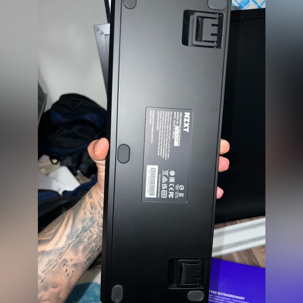 NZXT MiniTKL keyboard - Picture 2 of 2